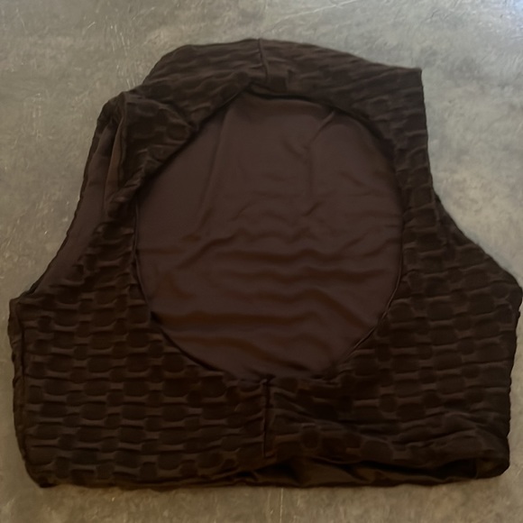 Never been worn two piece honey comb set. It fits super cute and comfy. - Picture 6 of 6